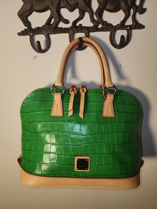 Dooney & Bourke Handbags - Dooney And Bourke Green Croc Embossed Satchel Tan Trim Purse Crossbody